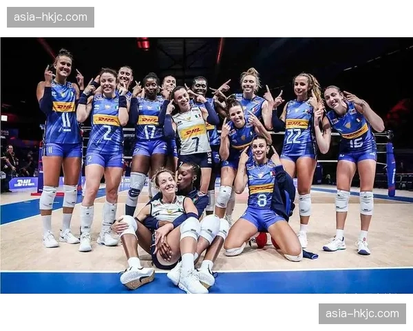 数据前瞻：根据历史交手记录，意大利与塞尔维亚女排相遇胜率几何？